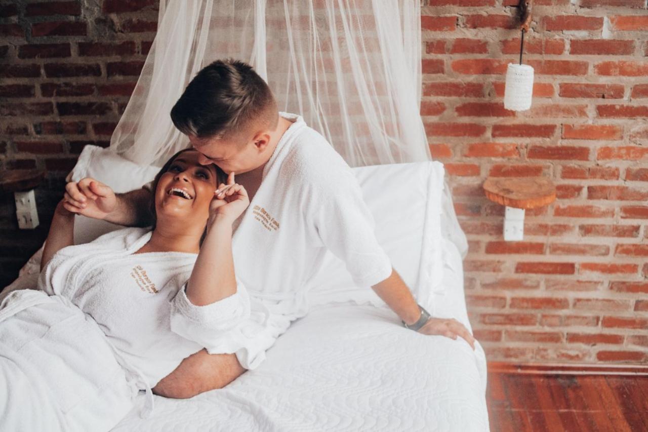 Pousada Romantica - Sitio Buraco Fundo Vale Verde  Zewnętrze zdjęcie